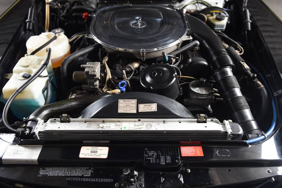 1986 Mercedes-Benz 560-Class 560 SL — photo 32