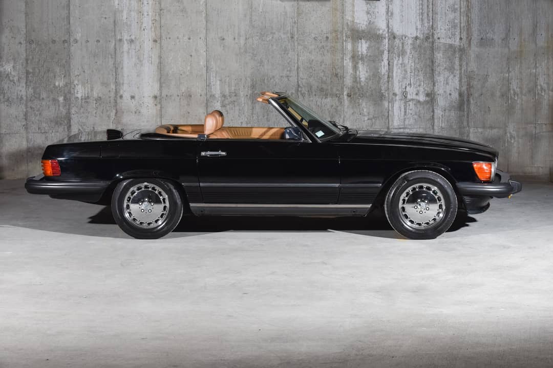 1986 Mercedes-Benz 560-Class 560 SL — photo 36