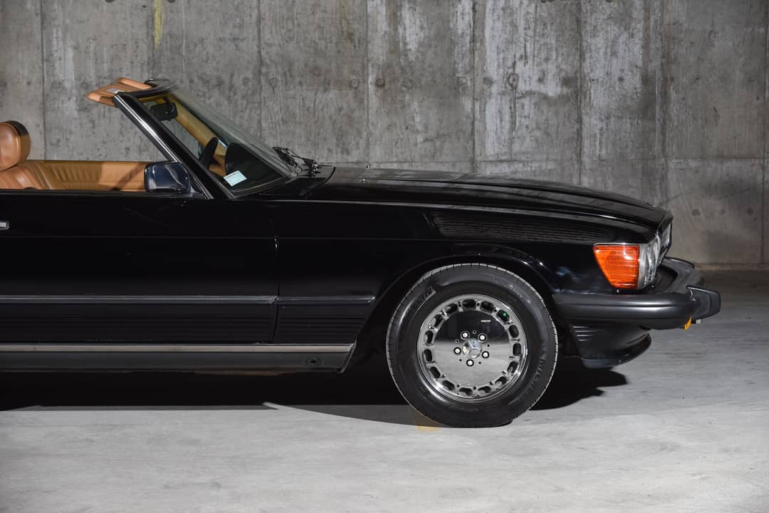 1986 Mercedes-Benz 560-Class 560 SL — photo 37