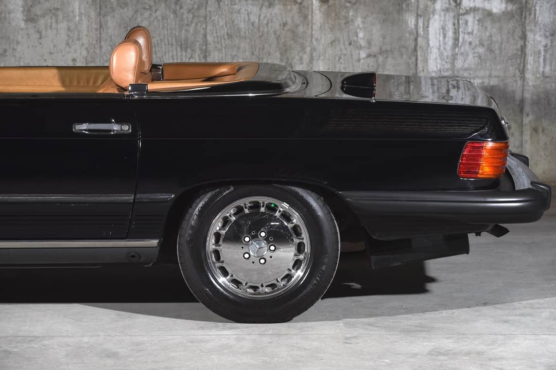 1986 Mercedes-Benz 560-Class 560 SL — photo 44