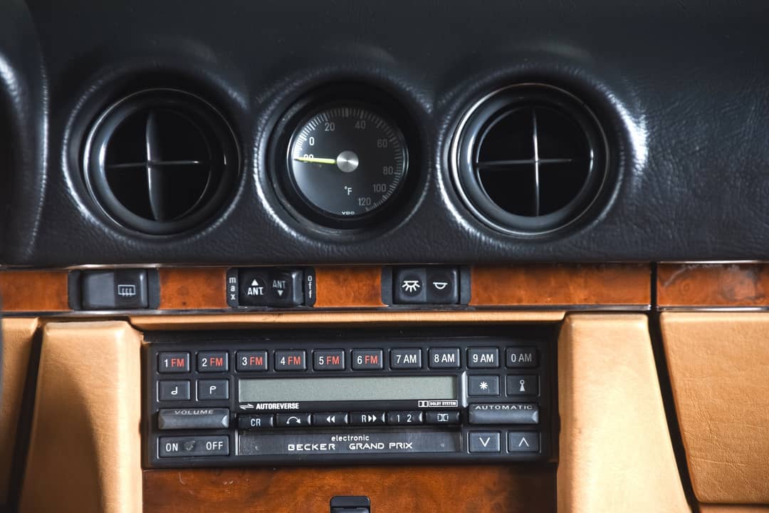 1986 Mercedes-Benz 560-Class 560 SL — photo 8