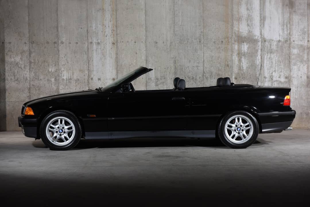 1995 BMW 3 Series 325i — photo 18