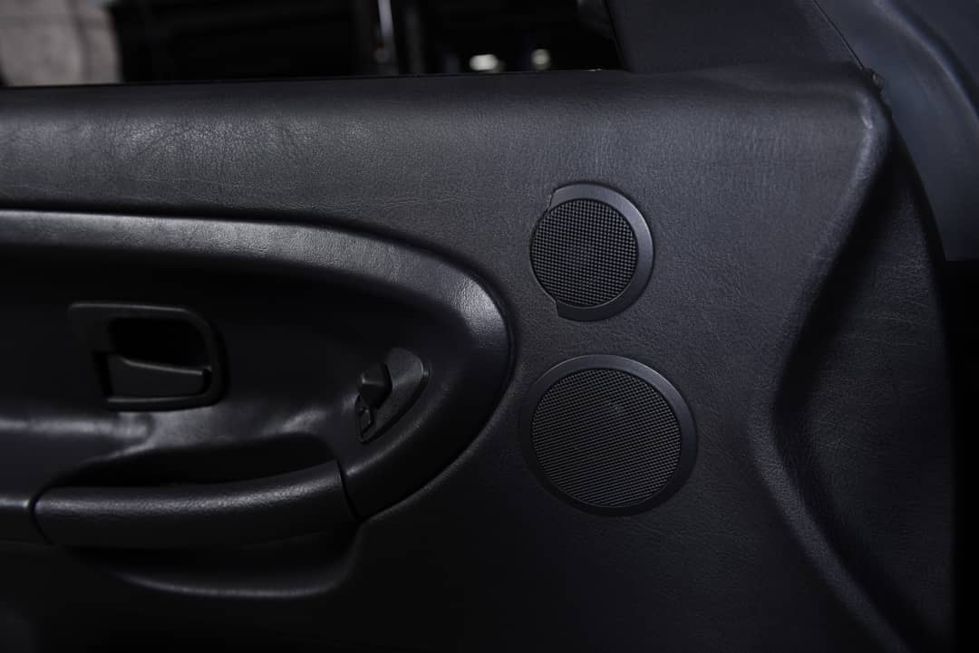 1995 BMW 3 Series 325i — photo 24