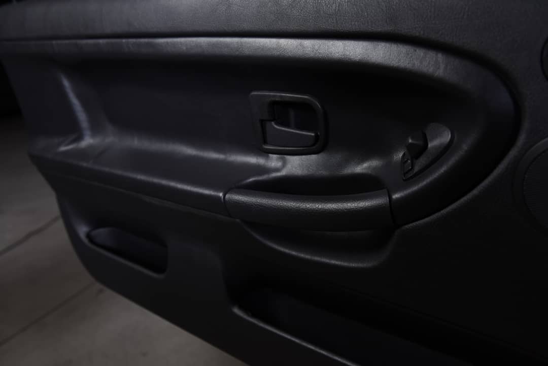 1995 BMW 3 Series 325i — photo 25
