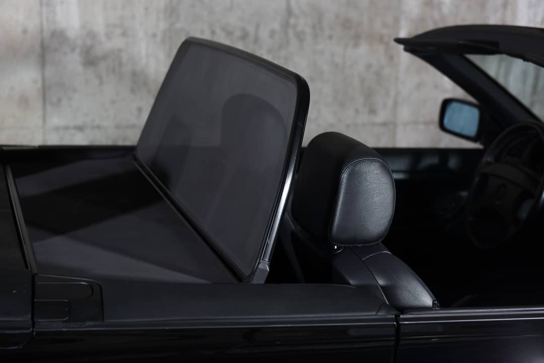 1995 BMW 3 Series 325i — photo 33