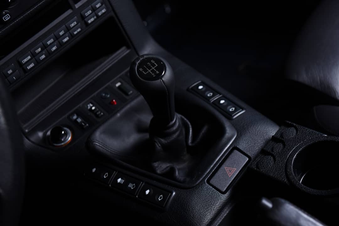 1995 BMW 3 Series 325i — photo 34