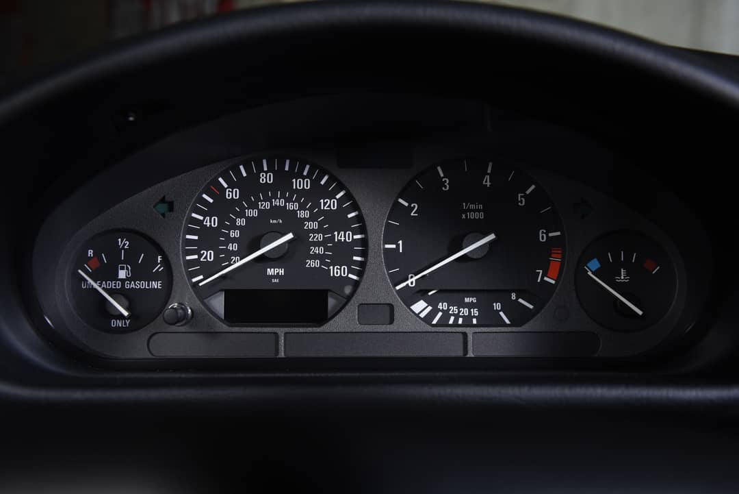 1995 BMW 3 Series 325i — photo 39