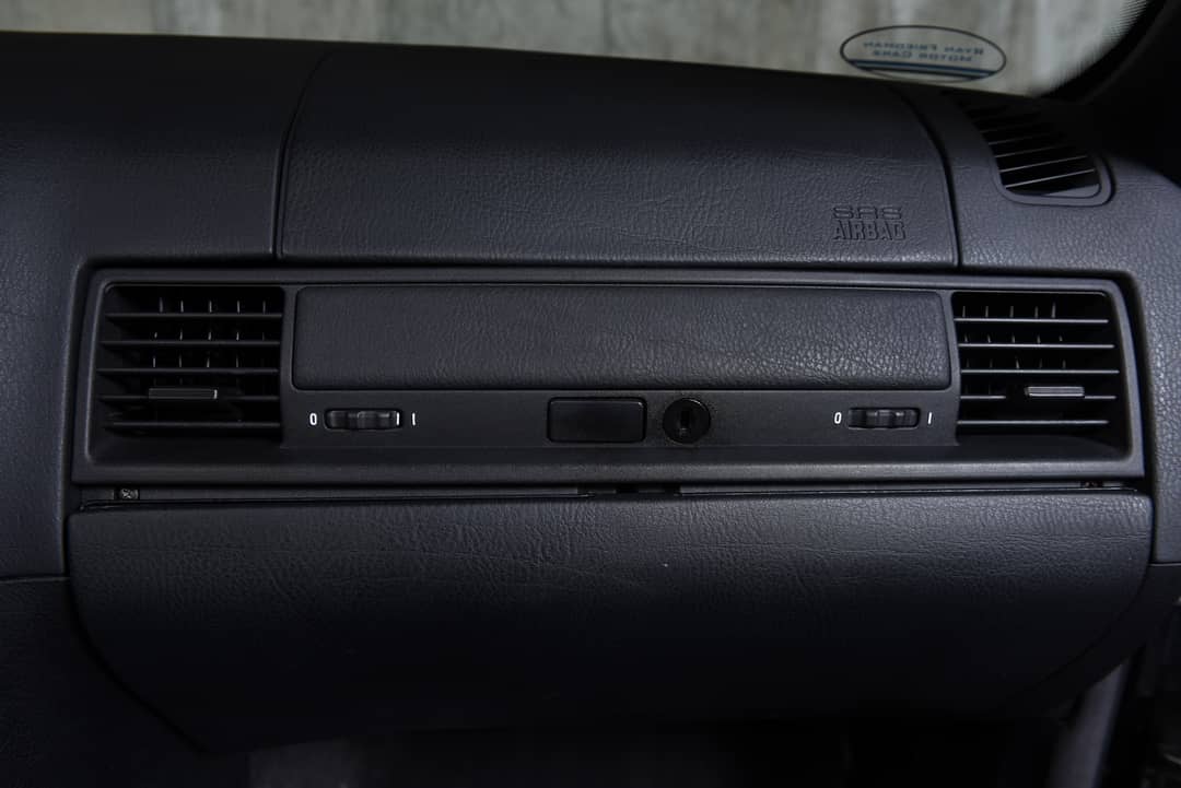 1995 BMW 3 Series 325i — photo 41