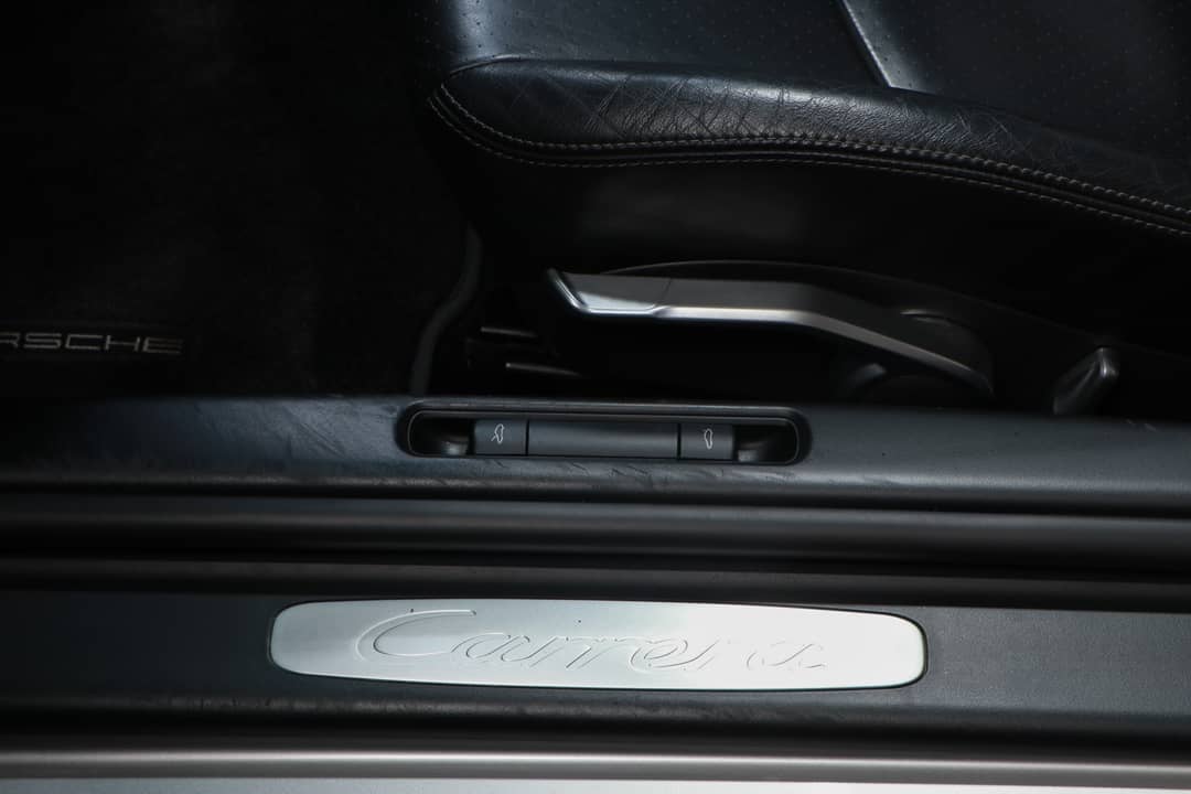 2006 Porsche 911 Carrera — photo 30