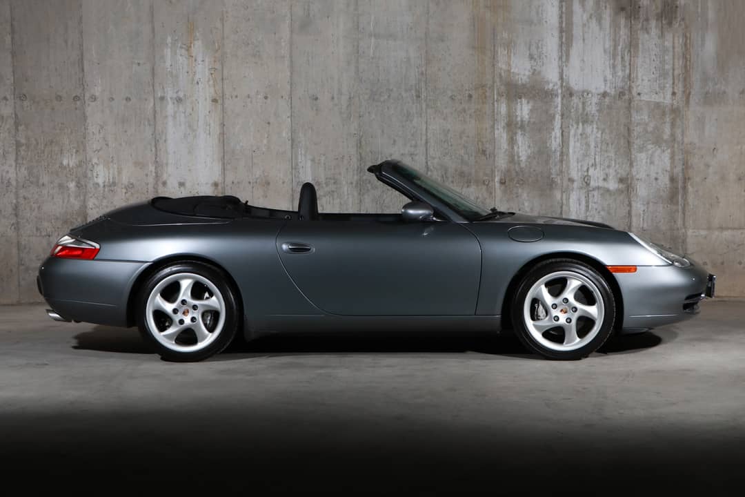 2001 Porsche 911 Carrera 4 — photo 12