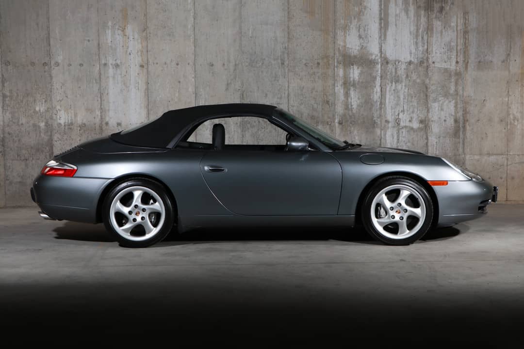 2001 Porsche 911 Carrera 4 — photo 13