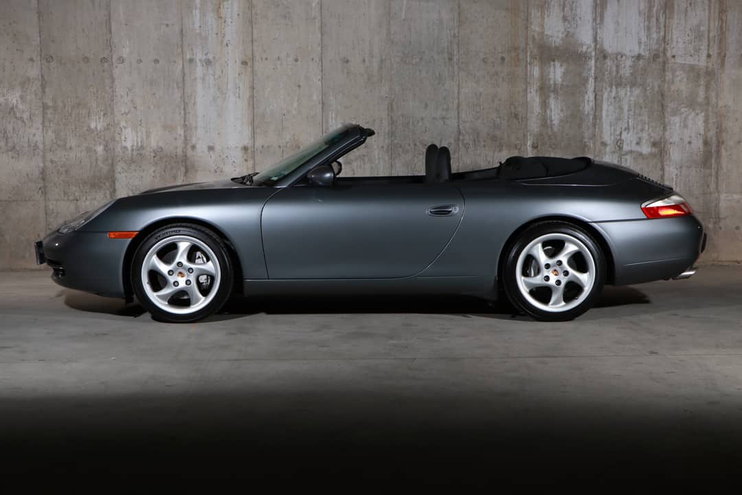 2001 Porsche 911 Carrera 4 — photo 20