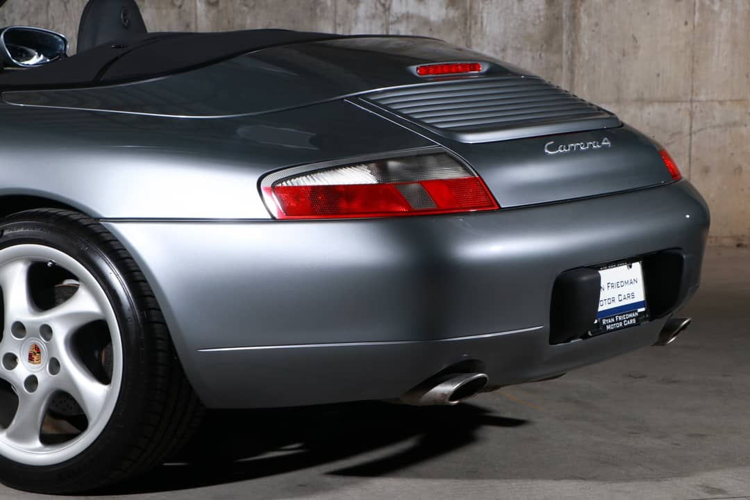 2001 Porsche 911 Carrera 4 — photo 22