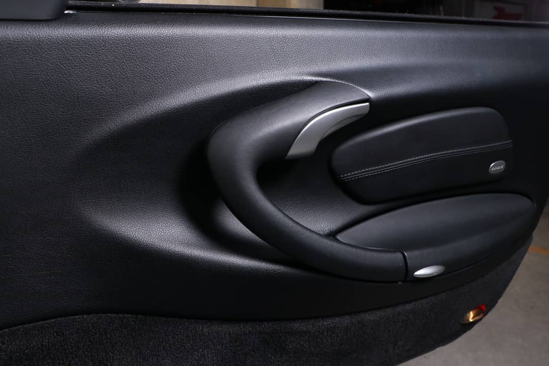 2001 Porsche 911 Carrera 4 — photo 36
