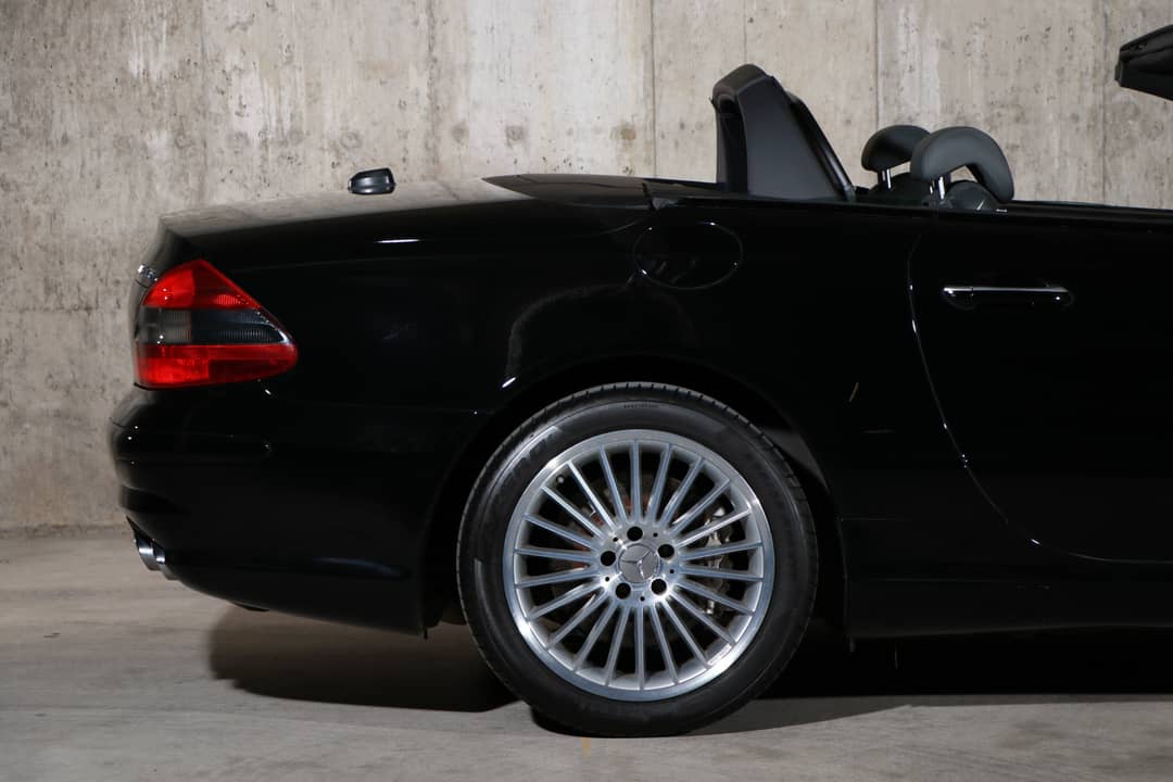 2004 Mercedes-Benz SL-Class SL 55 AMG — photo 18