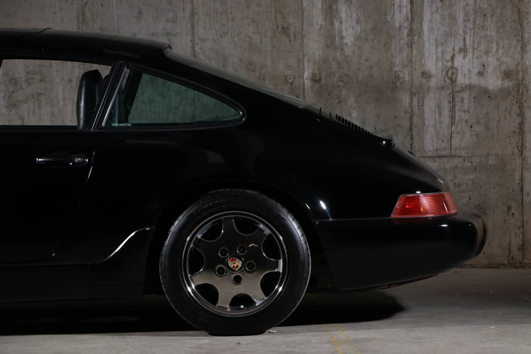 1990 Porsche 911 Carrera 2 — photo 18