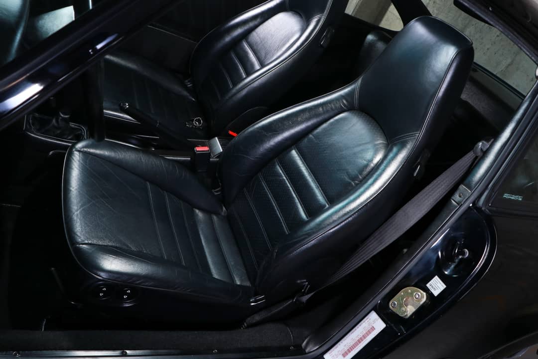 1990 Porsche 911 Carrera 2 — photo 20