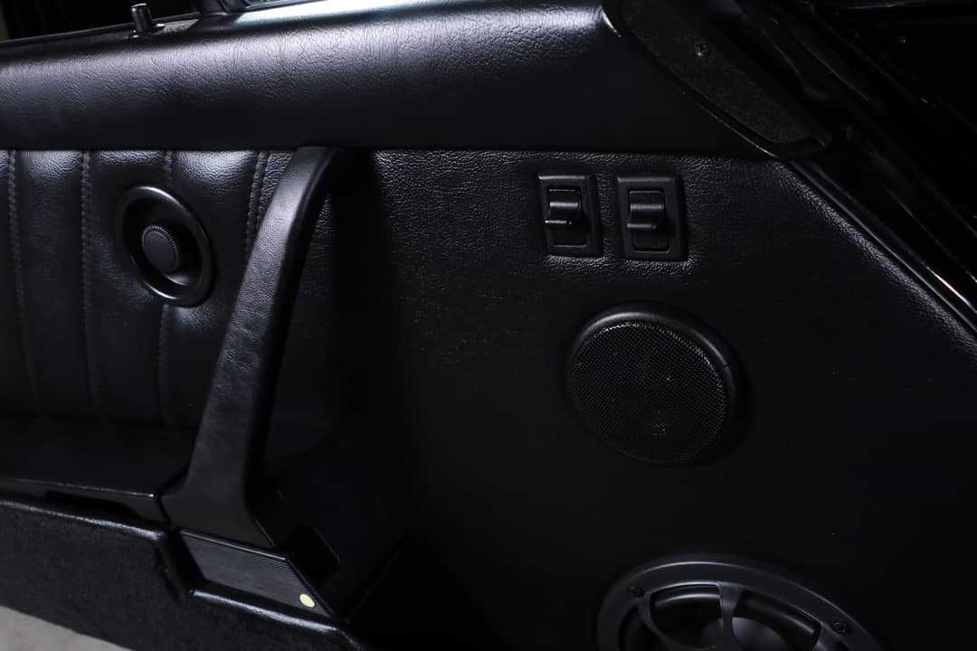 1990 Porsche 911 Carrera 2 — photo 21