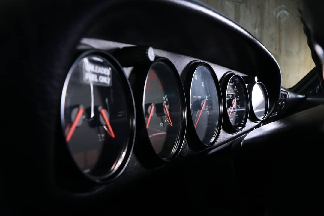 1990 Porsche 911 Carrera 2 — photo 27