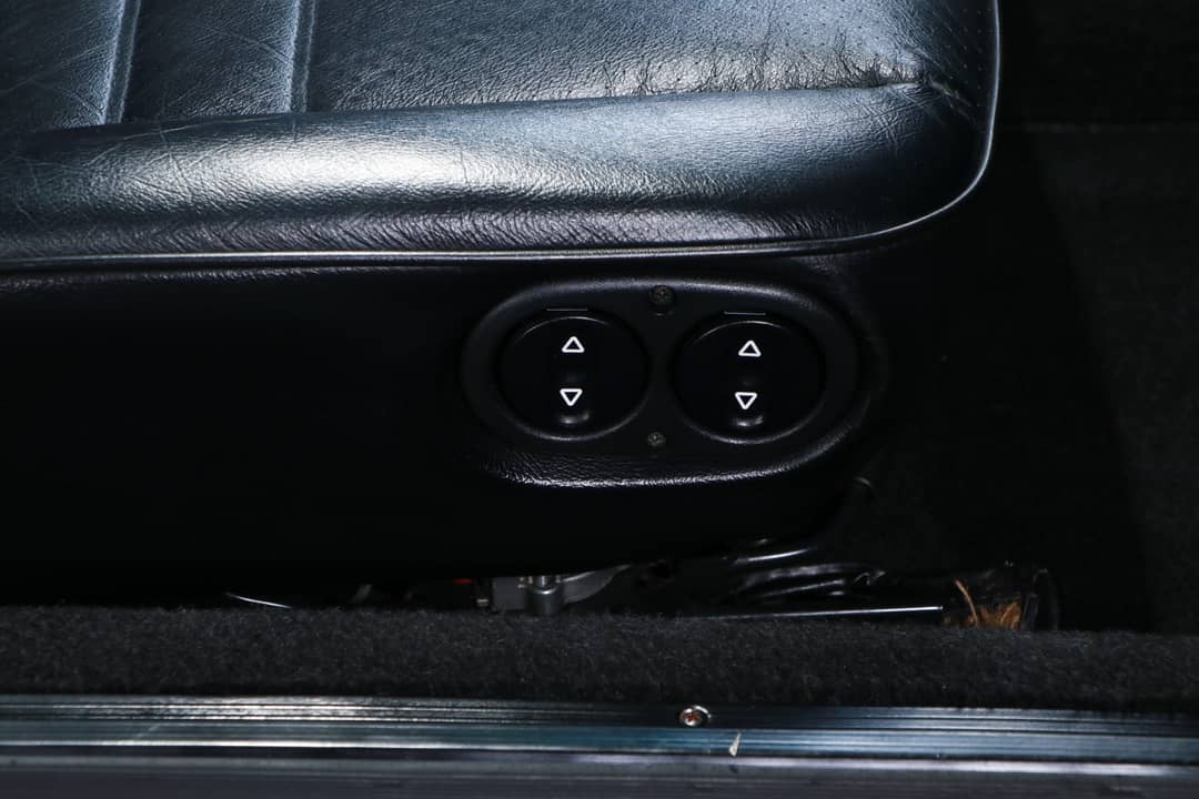 1990 Porsche 911 Carrera 2 — photo 33