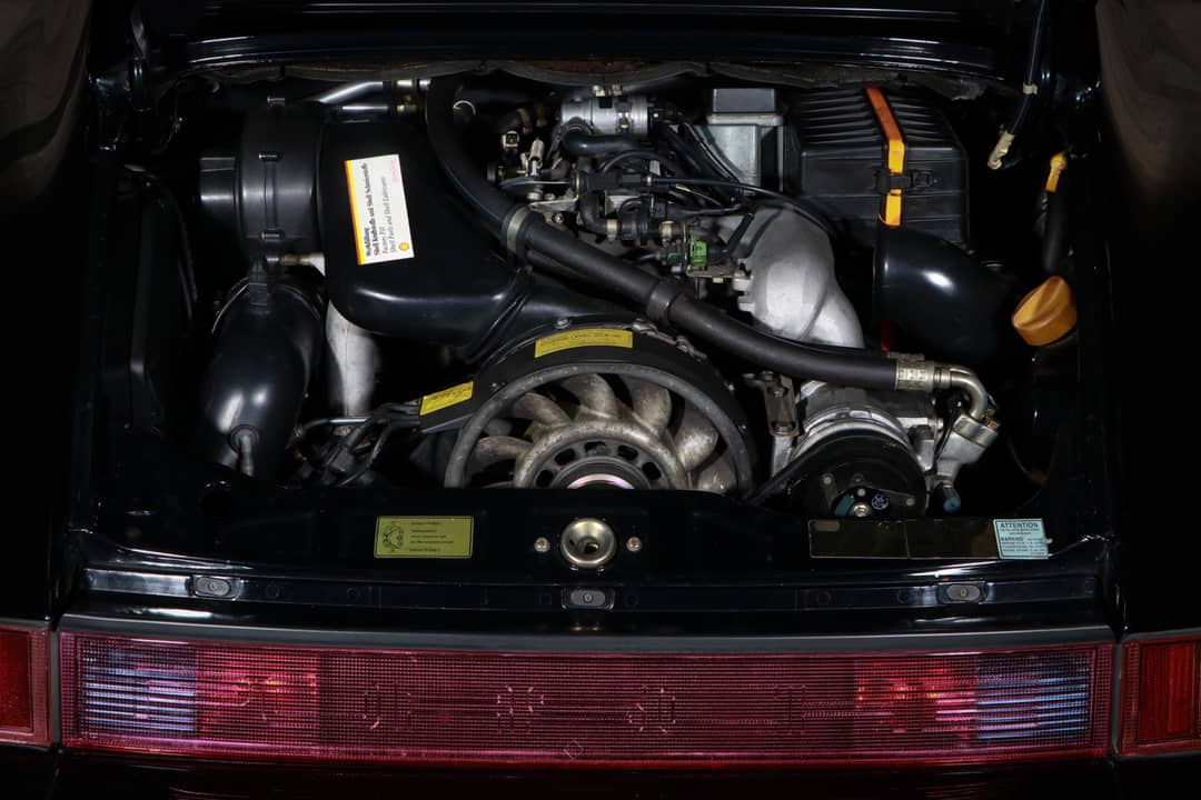 1990 Porsche 911 Carrera 2 — photo 38