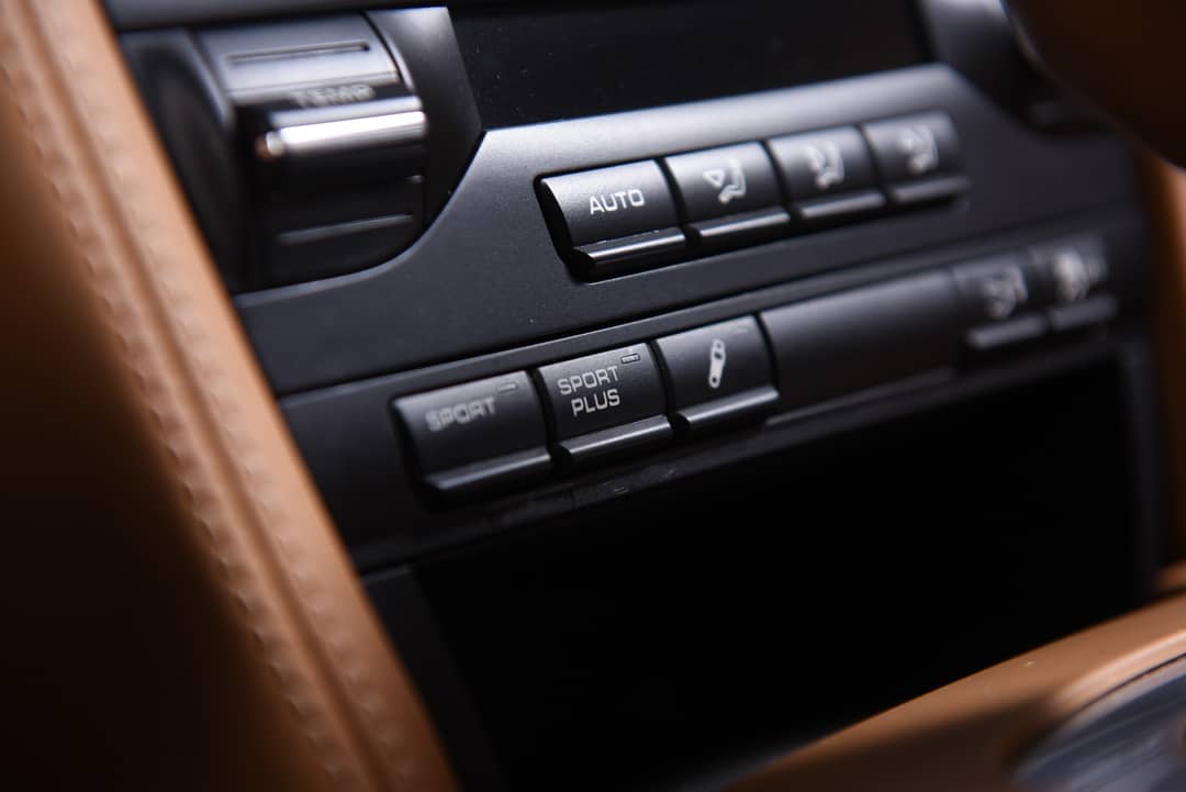 2012 Porsche 911 Carrera S — photo 21