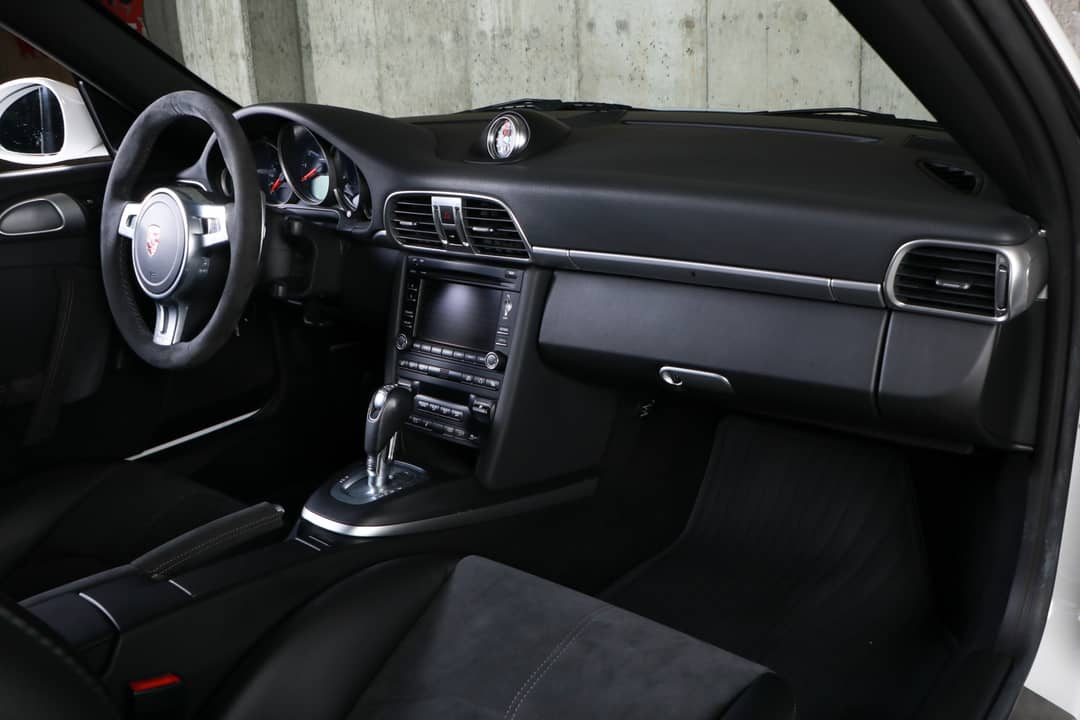 2012 Porsche 911 Carrera GTS — photo 32
