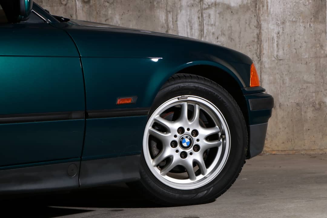 1995 BMW 3 Series 325i — photo 11