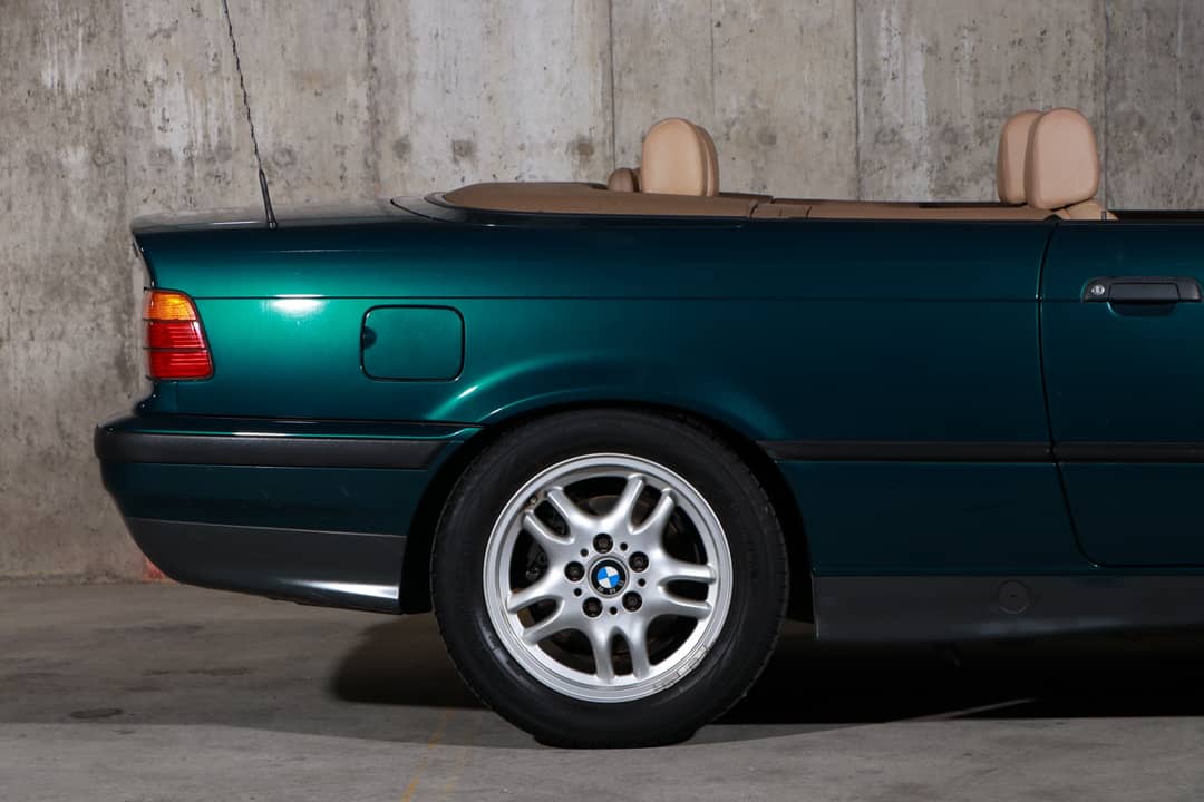 1995 BMW 3 Series 325i — photo 17