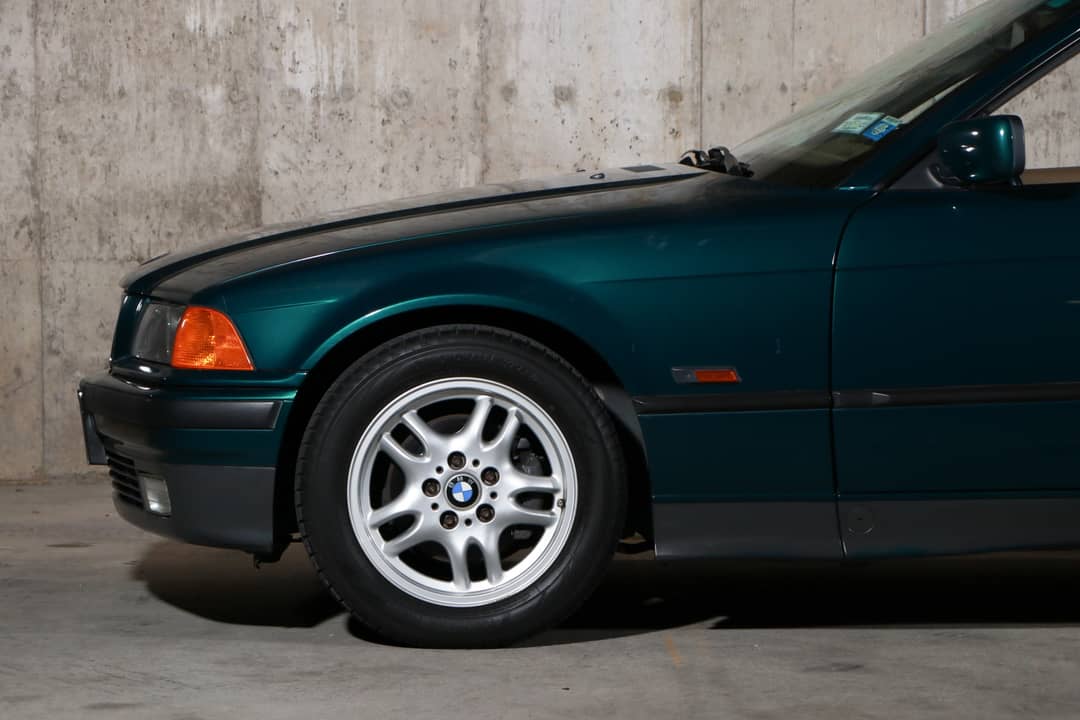 1995 BMW 3 Series 325i — photo 18