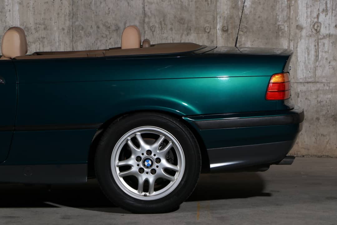 1995 BMW 3 Series 325i — photo 21