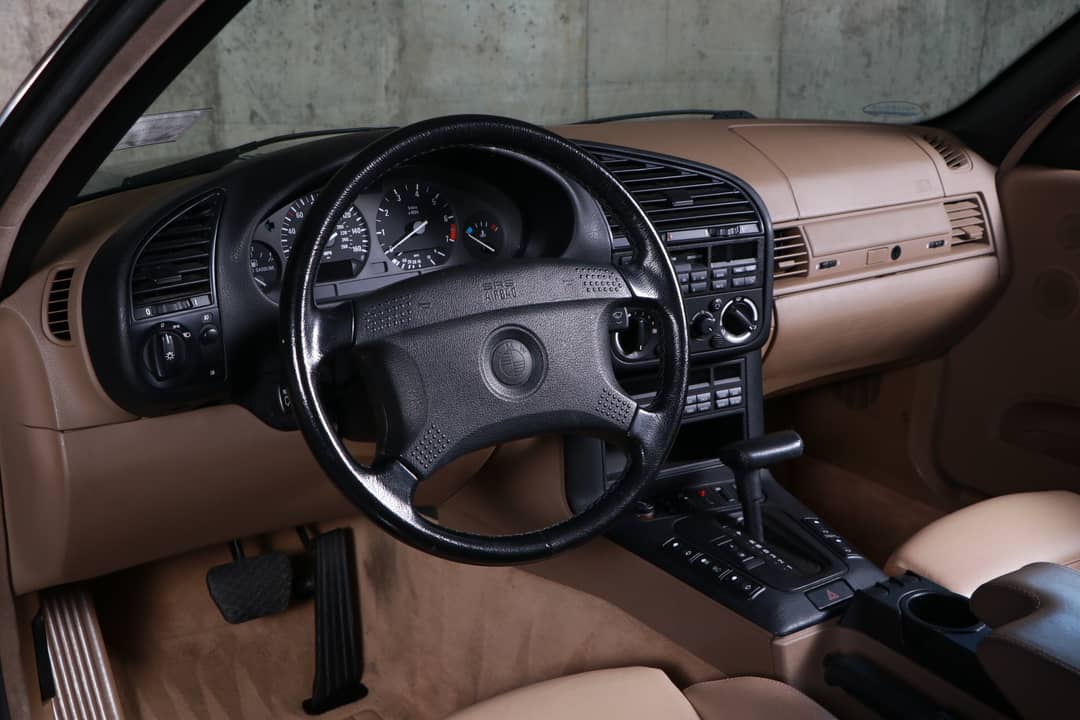 1995 BMW 3 Series 325i — photo 27