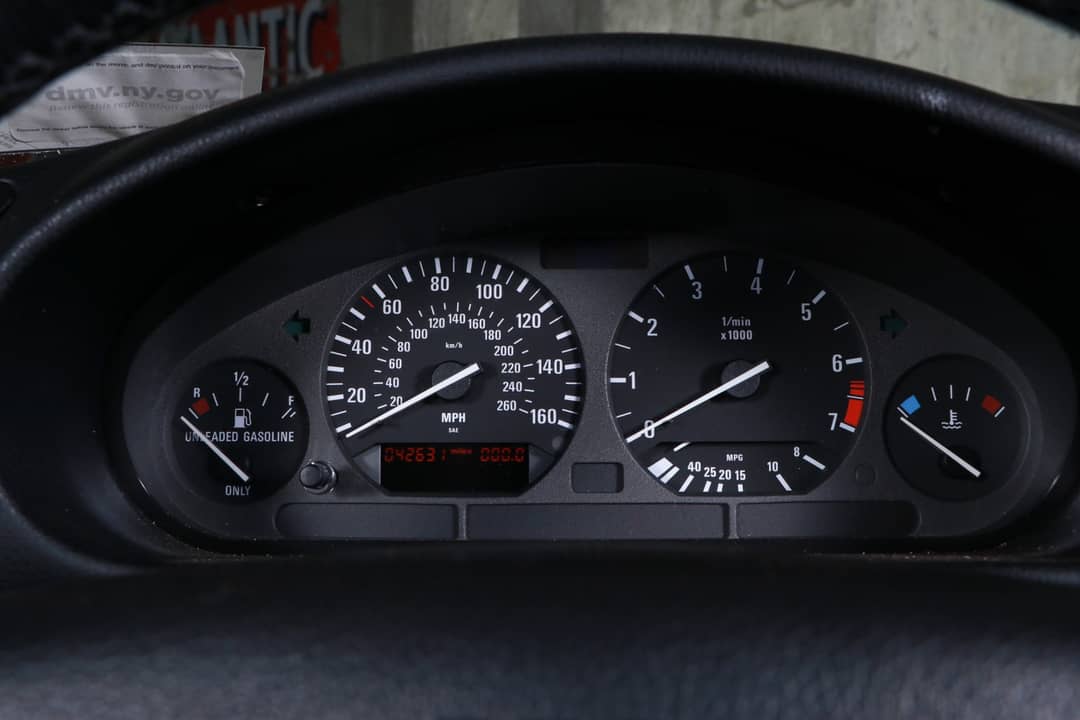 1995 BMW 3 Series 325i — photo 34