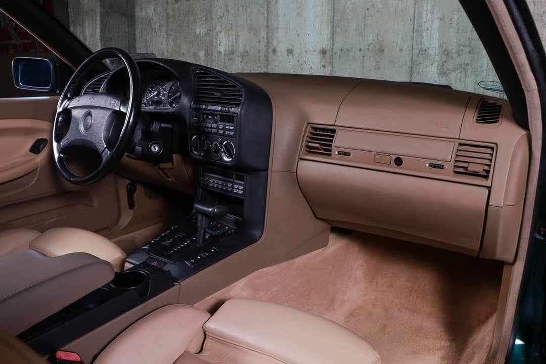 1995 BMW 3 Series 325i — photo 35