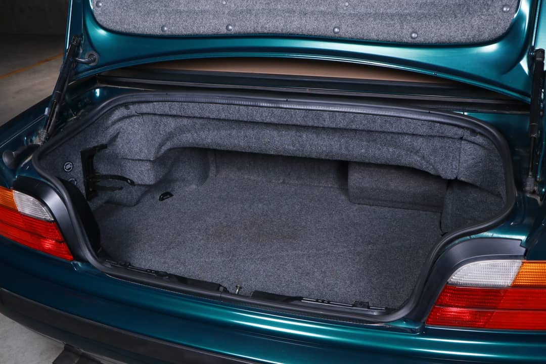1995 BMW 3 Series 325i — photo 37