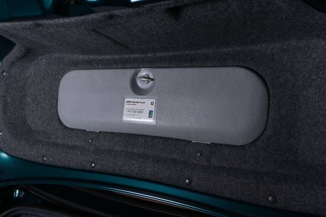 1995 BMW 3 Series 325i — photo 38