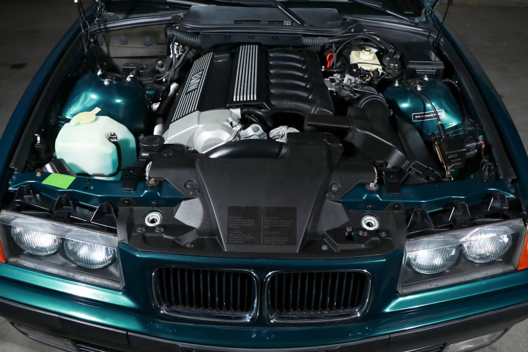 1995 BMW 3 Series 325i — photo 52