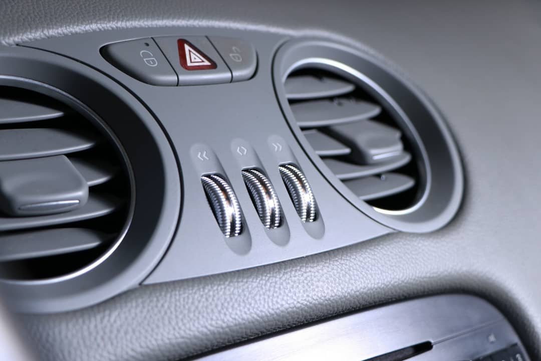 2005 Mercedes-Benz SL-Class SL 55 AMG — photo 33