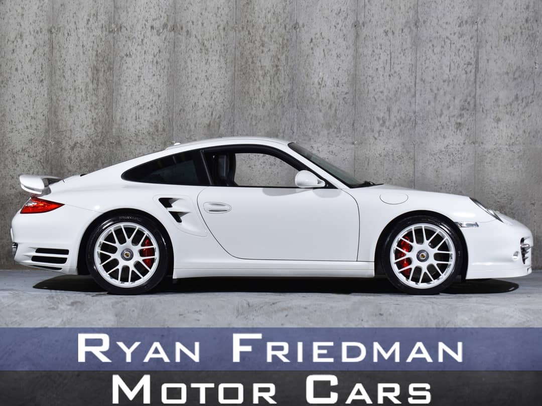 2011 Porsche 911 Turbo — photo 1