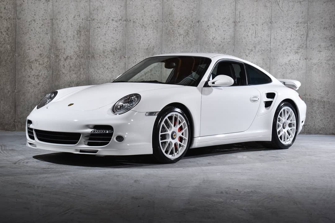 2011 Porsche 911 Turbo — photo 2