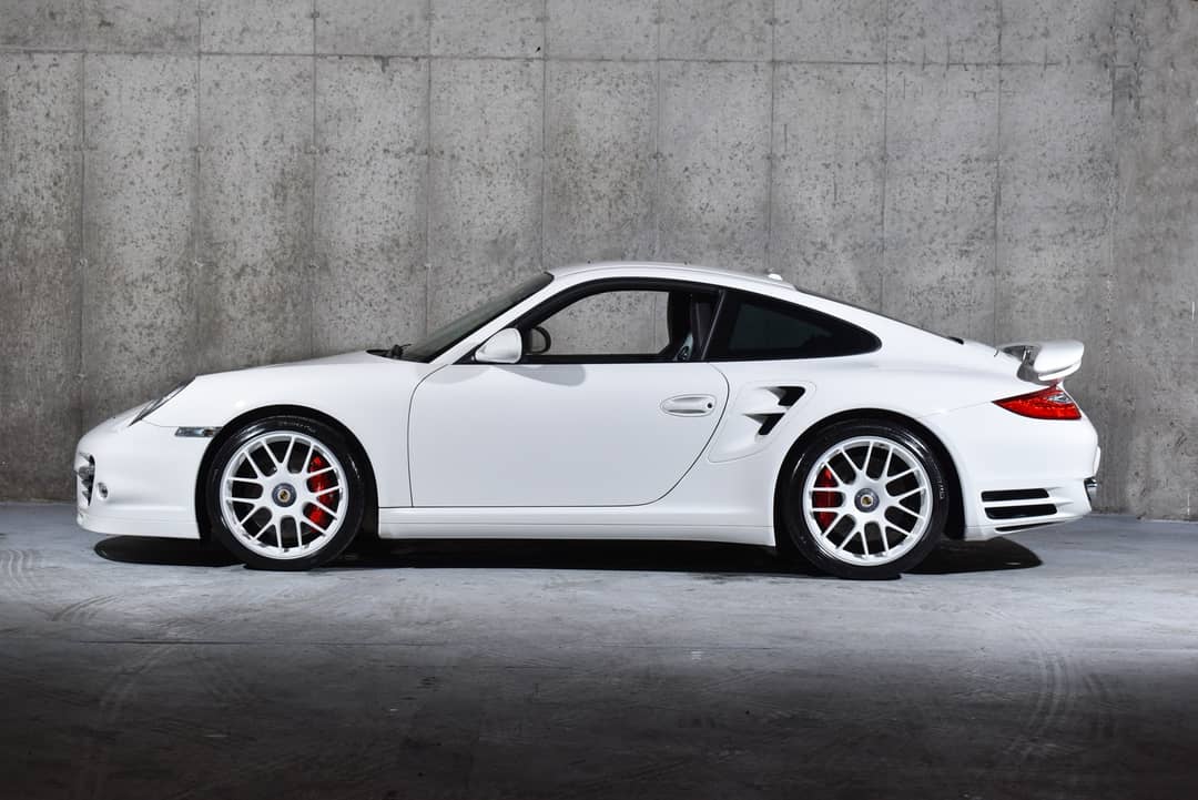 2011 Porsche 911 Turbo — photo 12