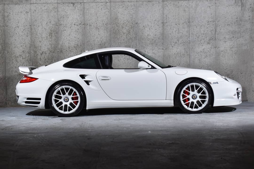2011 Porsche 911 Turbo — photo 17