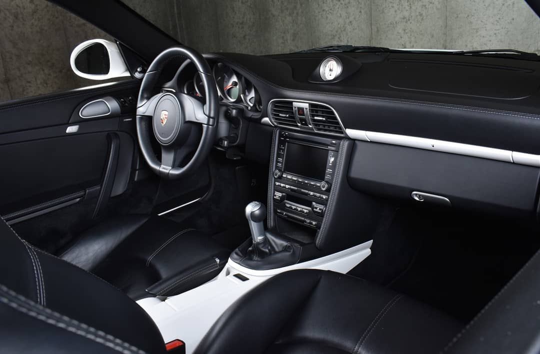 2011 Porsche 911 Turbo — photo 32