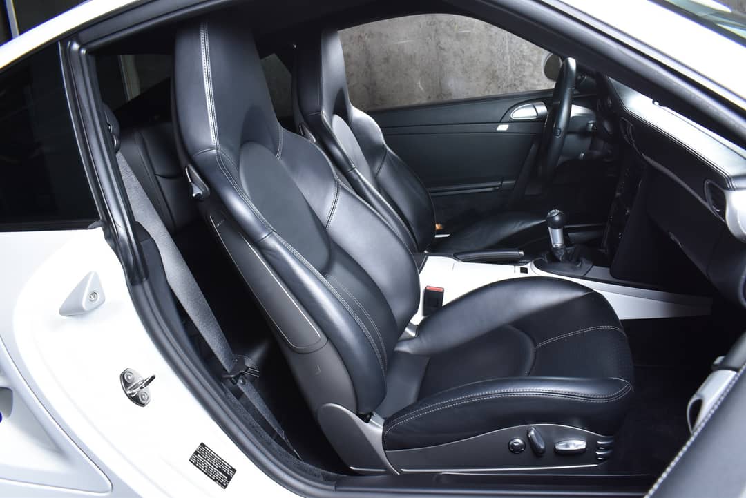 2011 Porsche 911 Turbo — photo 37
