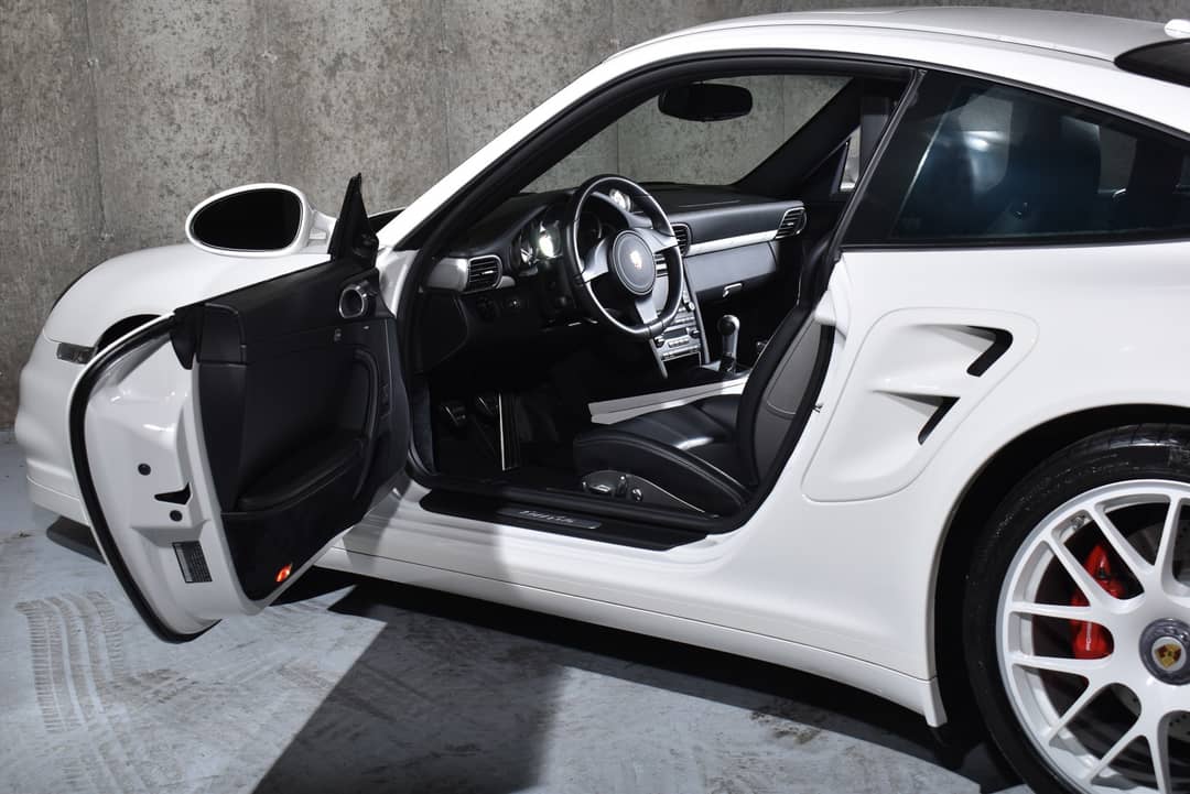 2011 Porsche 911 Turbo — photo 6
