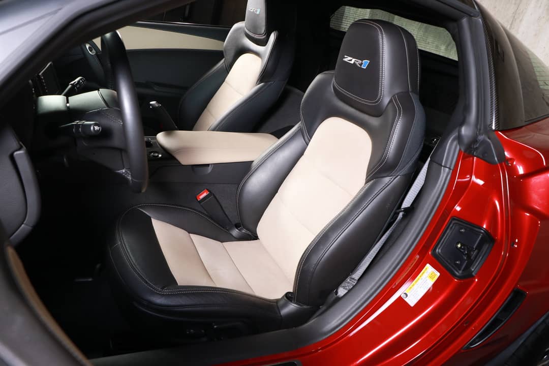 2013 Chevrolet Corvette ZR1 — photo 27