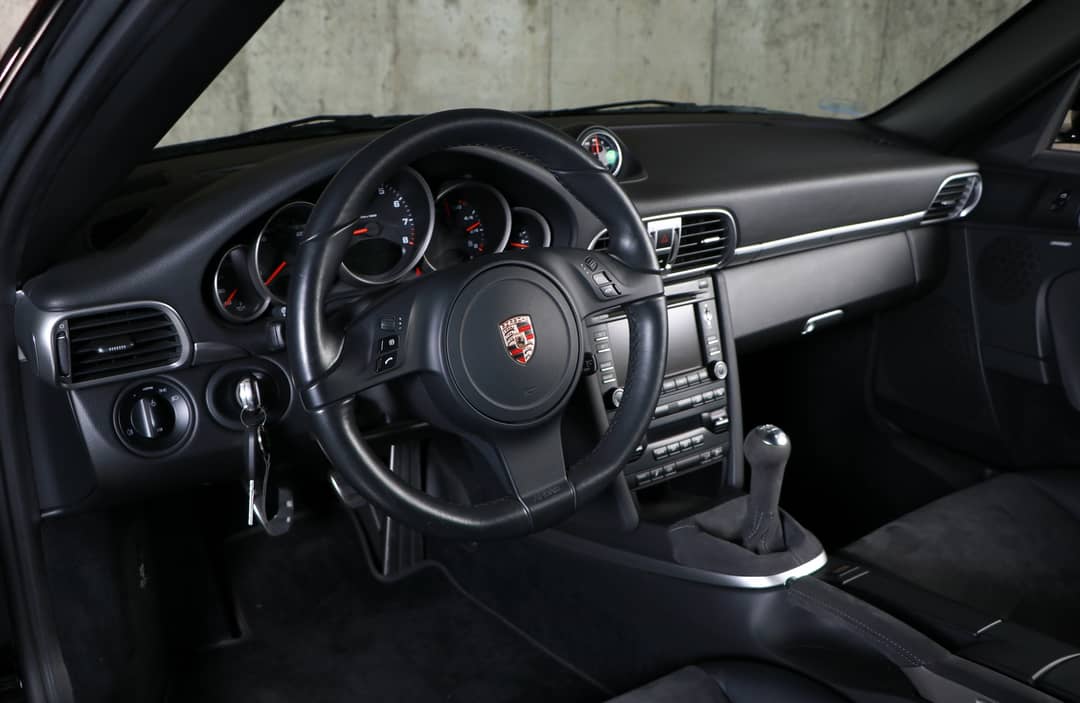 2012 Porsche 911 Carrera 4 GTS — photo 28