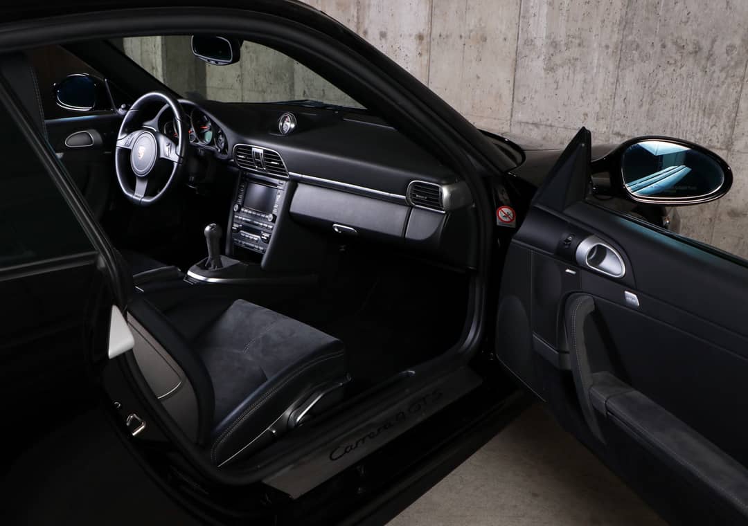 2012 Porsche 911 Carrera 4 GTS — photo 38