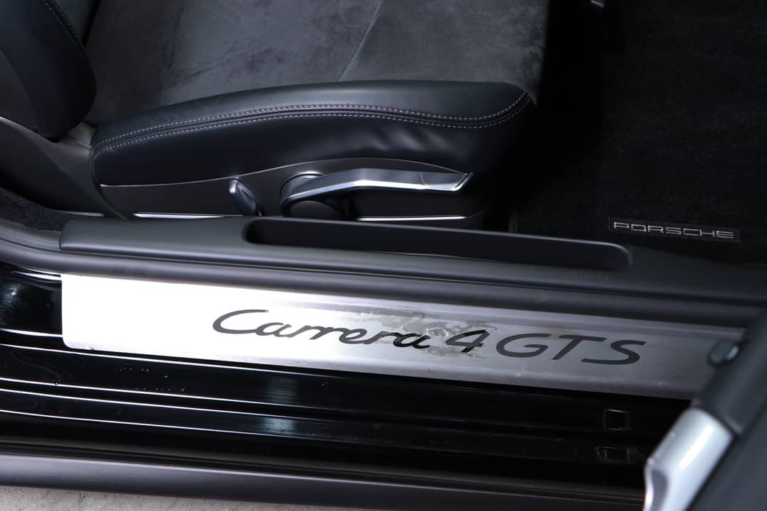 2012 Porsche 911 Carrera 4 GTS — photo 40
