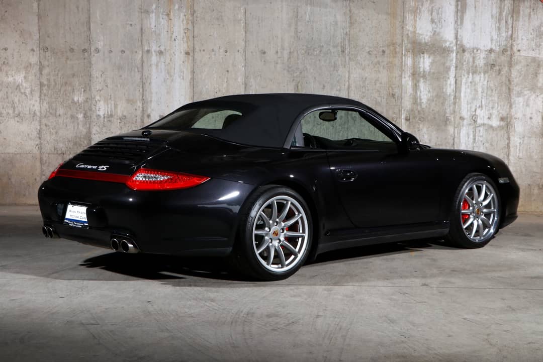 2011 Porsche 911 Carrera 4S — photo 14